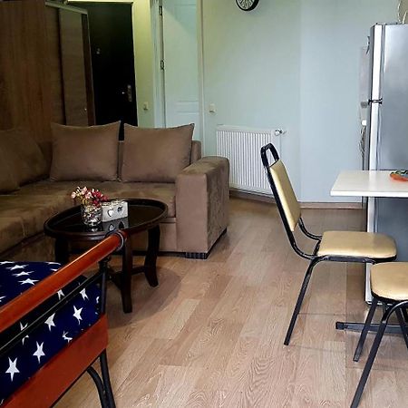 Apartment Alexidze Tbilisi Buitenkant foto